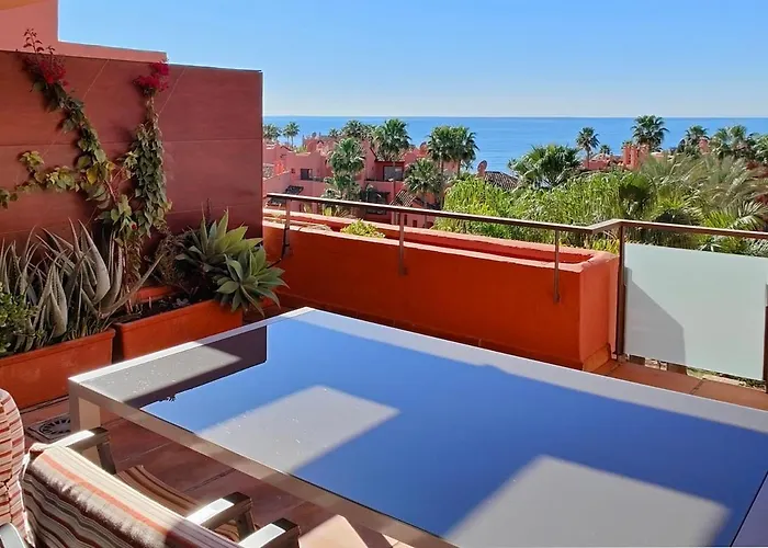 Atico De Lujo Con Hermosas Vistas, Salinas, Apartment Estepona